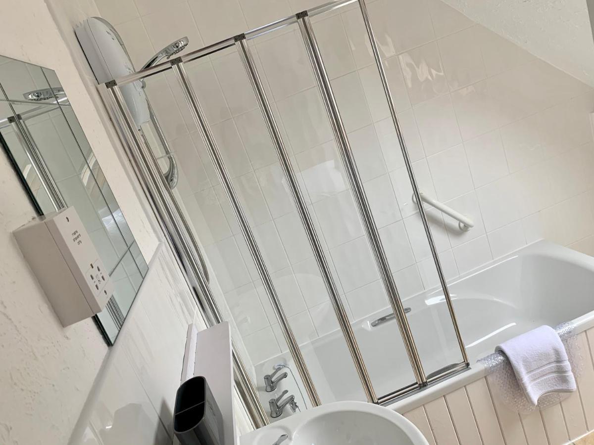 Gumfreston Guest House Тенби Экстерьер фото