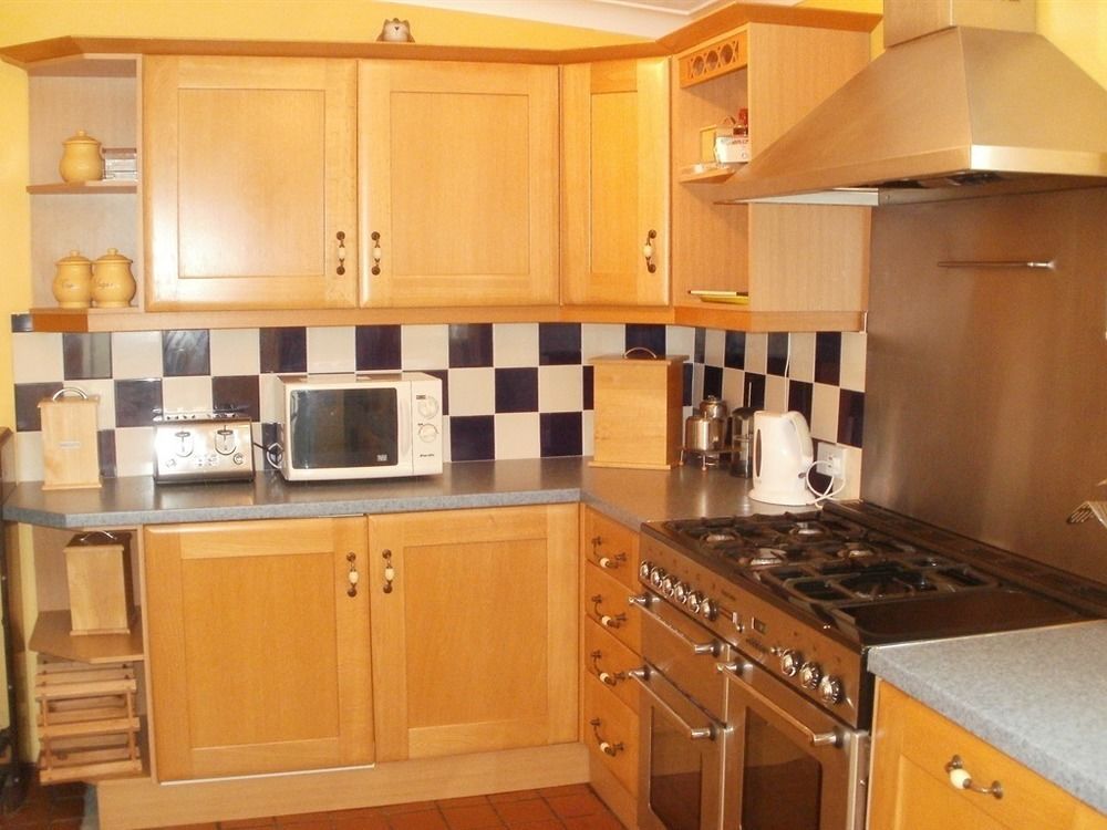 Gumfreston Guest House Тенби Экстерьер фото